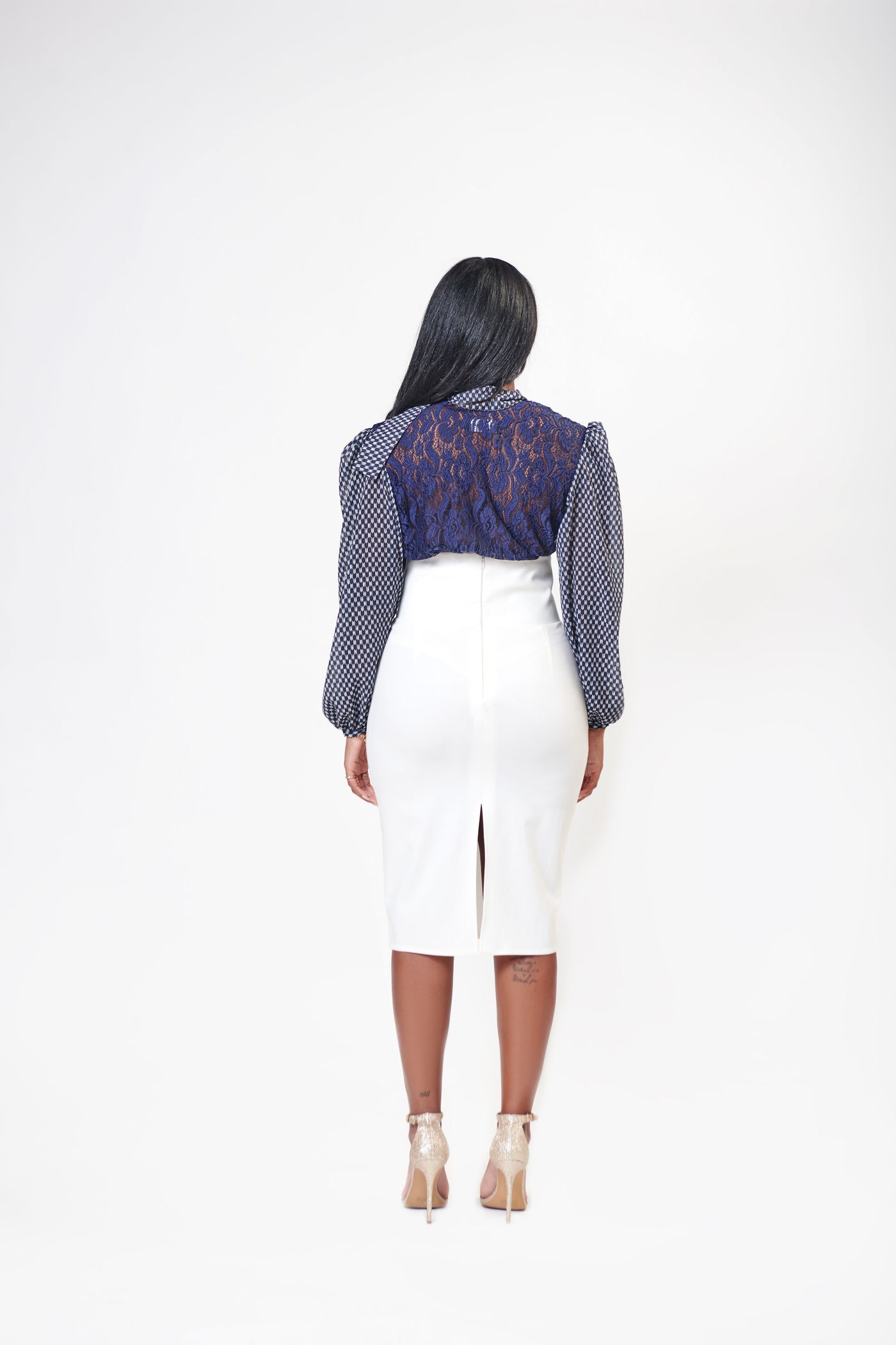 Curved & Highwaisted Pencil Skirt